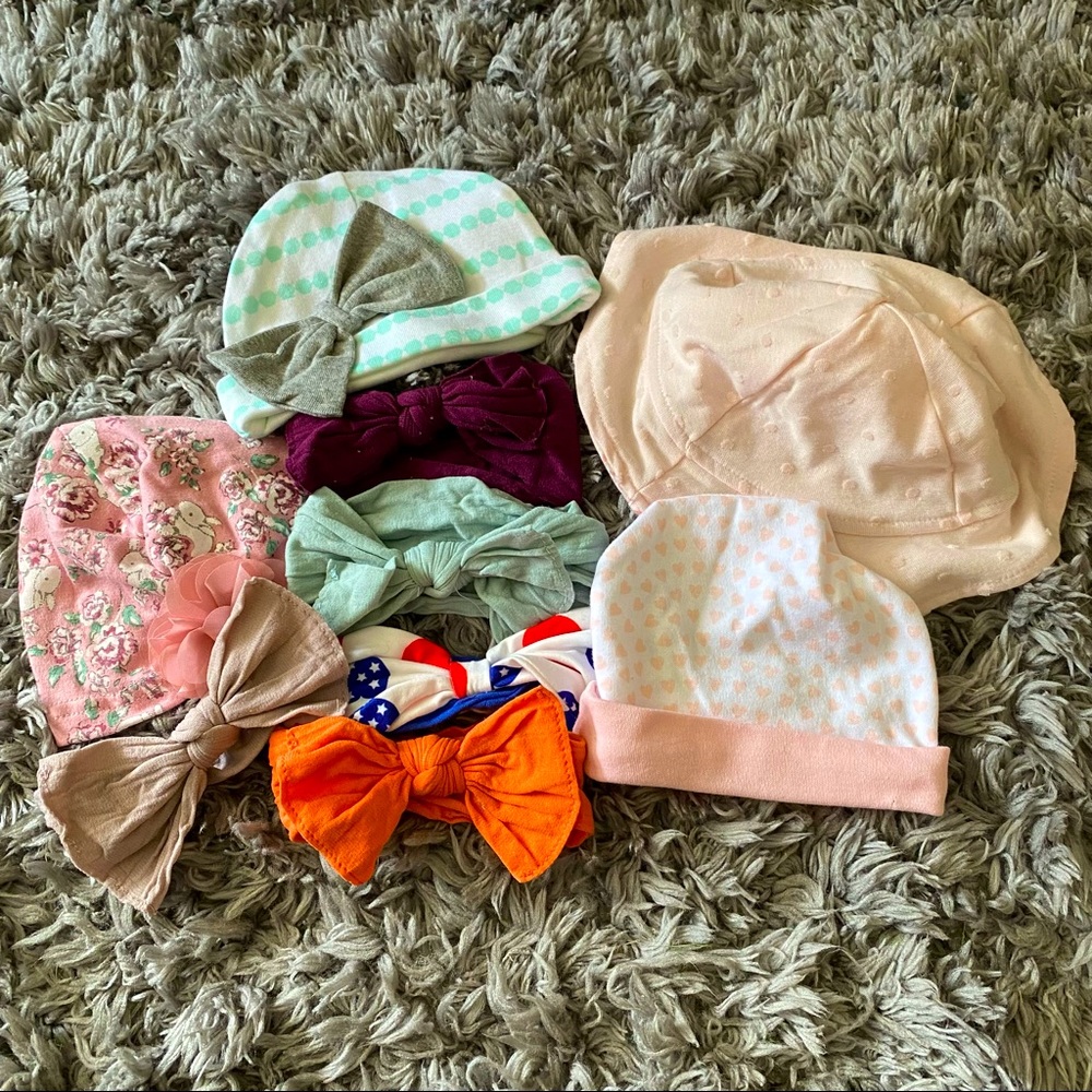 4 baby girl hats and 5 bows